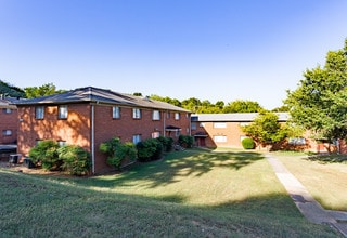 Crestwood Hills in Birmingham, AL - Building Photo - Building Photo