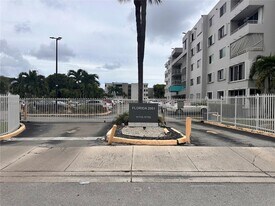 11715 SW 18th St in Miami, FL - Building Photo