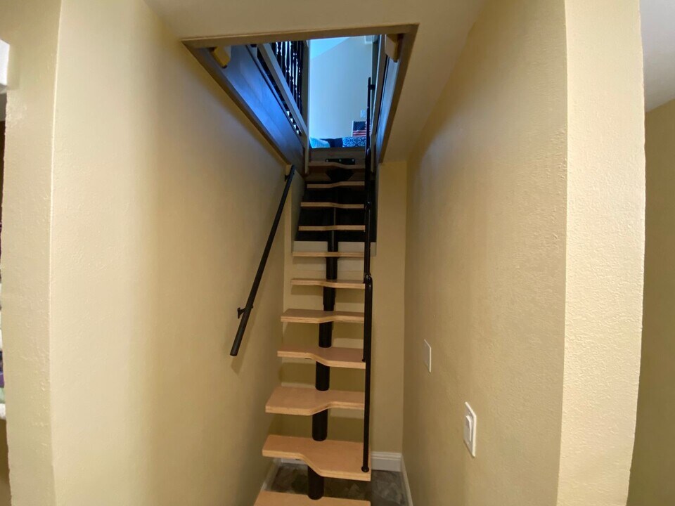 1439 Ski Run Blvd in South Lake Tahoe, CA - Building Photo