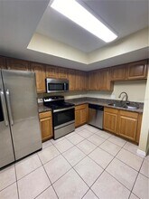 859 Ponder Ave in Sarasota, FL - Building Photo - Building Photo