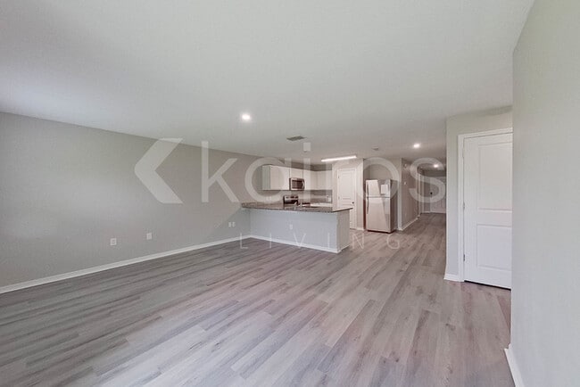 8035 100th Ave in Vero Beach, FL - Building Photo - Building Photo