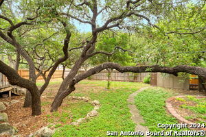 1211 Lynx Bend in San Antonio, TX - Foto de edificio - Building Photo