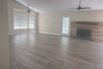 79 Sherlock Dr in Bella Vista, AR - Building Photo - Building Photo