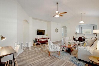 11 Summer Lake Way in Savannah, GA - Foto de edificio - Building Photo