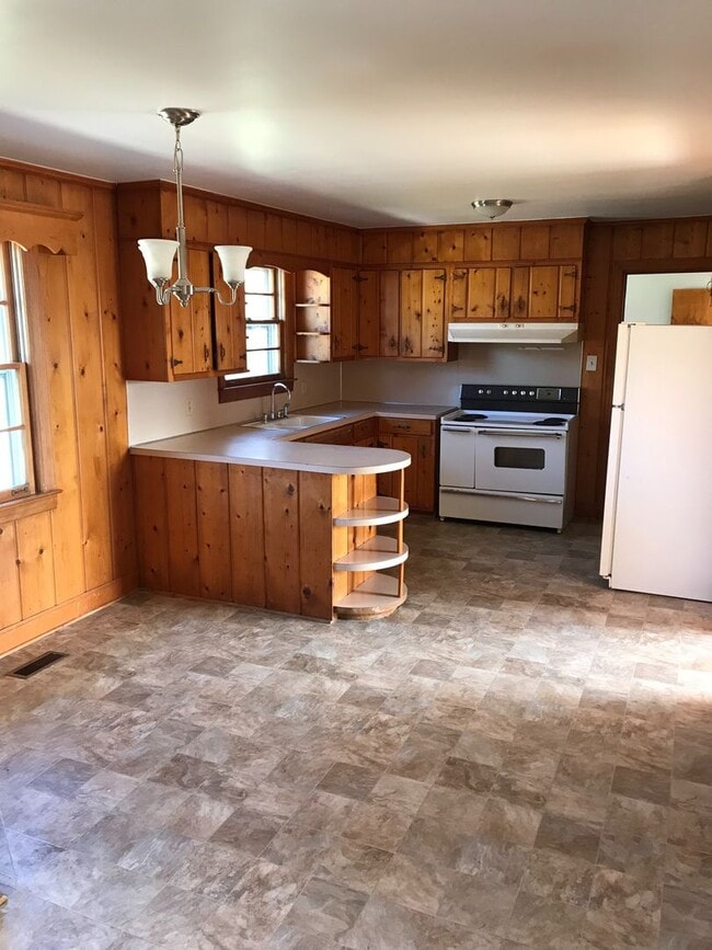 2525 Leeville Pike in Lebanon, TN - Building Photo - Building Photo