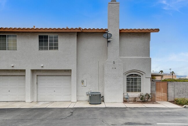 234 Star Cluster Cir in Las Vegas, NV - Foto de edificio - Building Photo
