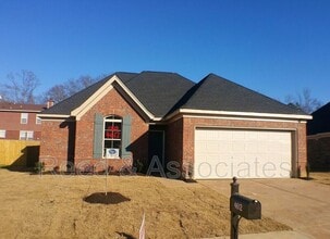 4612 Orange Tulip Dr in Memphis, TN - Building Photo - Building Photo