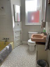 106 S Fairmount St, Unit Furnished Studio Apt. in Pittsburgh, PA - Building Photo - Building Photo