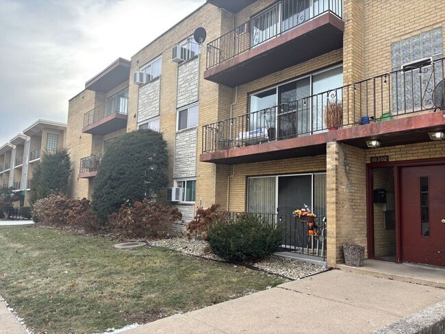 property at 10302 S Komensky Ave