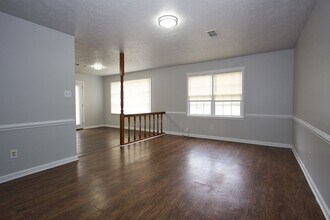 3252 Inez Dr in Snellville, GA - Foto de edificio - Building Photo