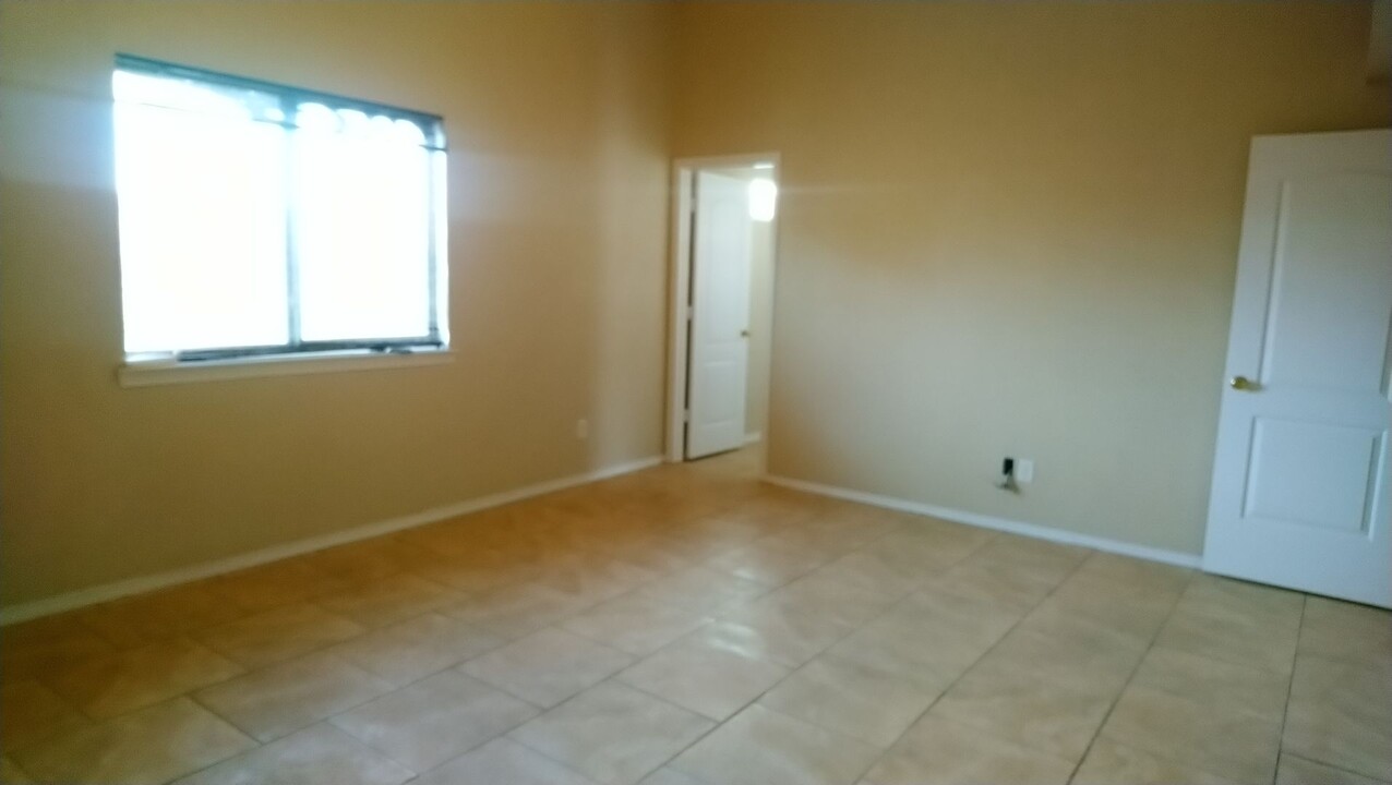 11852 Jim Webb Dr in El Paso, TX - Building Photo