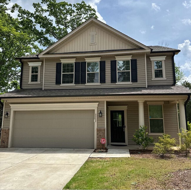 property at 3252 Polo Rd NW
