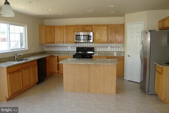 8 Foggy Field Ln in Fredericksburg, VA - Building Photo - Building Photo