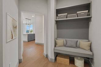 Valle Vista in Del Valle, TX - Foto de edificio - Building Photo