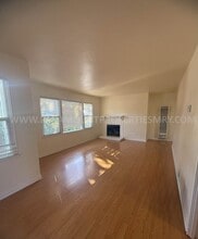 751 Airport Rd in Monterey, CA - Building Photo - Building Photo