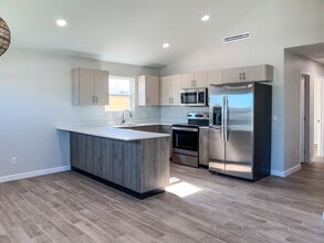 2705 Woodpecker Rd, Unit 3 in Weslaco, TX - Building Photo - Building Photo