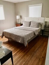 453 Greenwood Ave NE, Unit 3 in Atlanta, GA - Foto de edificio - Building Photo