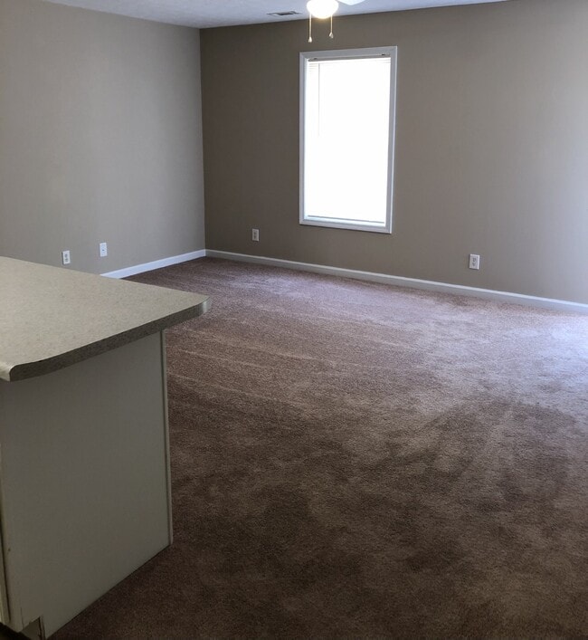 property at 1360 Maddux Ave