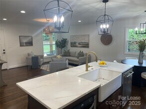 5840 Charing Pl in Charlotte, NC - Building Photo - Building Photo