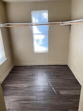 819 Mora St in Lockhart, TX - Building Photo - Building Photo