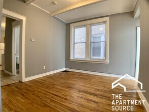 4056 W Hirsch St in Chicago, IL - Building Photo - Building Photo