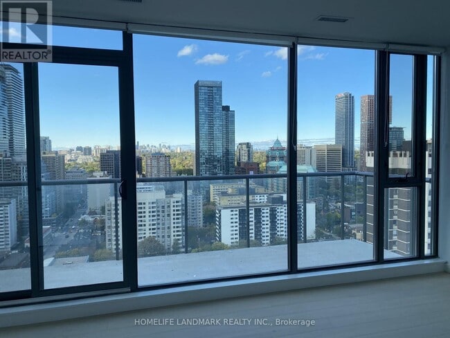 81 Wellesley St E in Toronto, ON - Building Photo - Building Photo