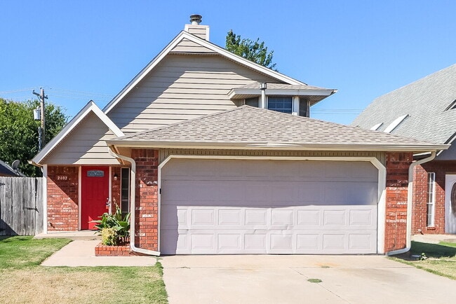 property at 2107 Lakecrest Dr