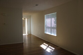 802 Waterglen Dr in Fort Collins, CO - Foto de edificio - Building Photo