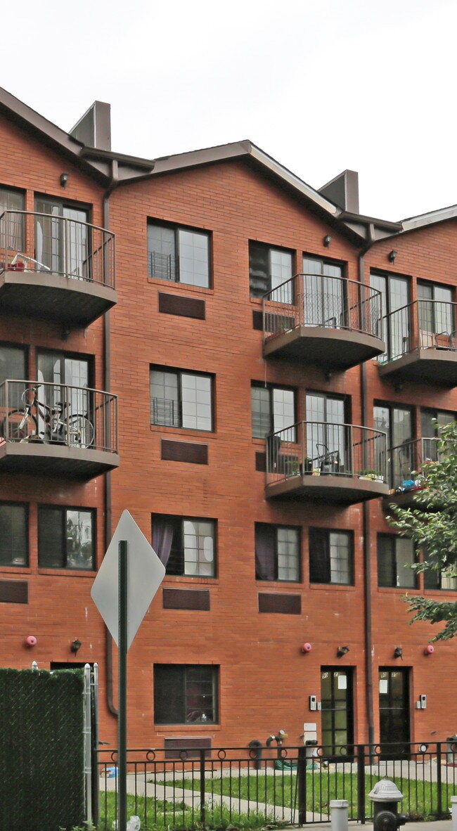 9023 170th St in Jamaica, NY - Building Photo - Building Photo