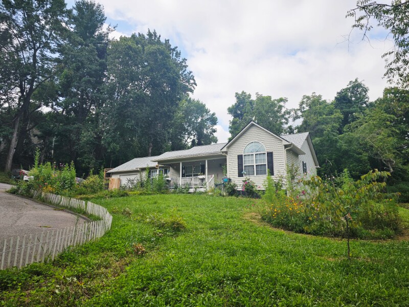 115 Wilde Brook Dr in Asheville, NC - Building Photo