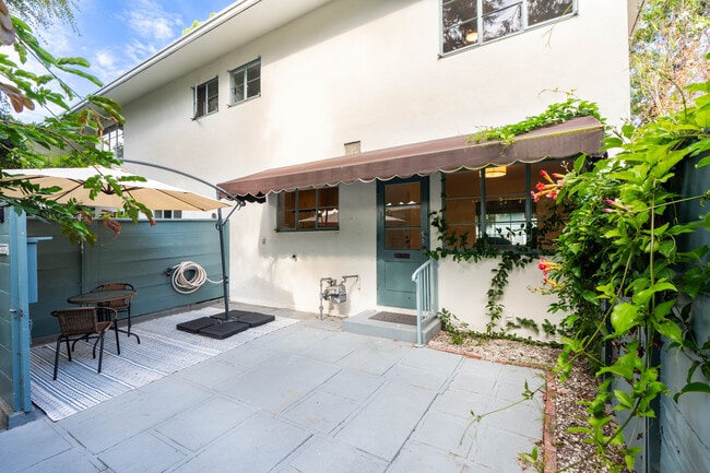 property at 5161 Village Grn