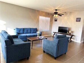 1462 Nutmey Ln in Hemet, CA - Building Photo - Building Photo