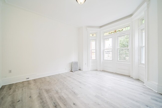 property at 5302 Hudson Ave