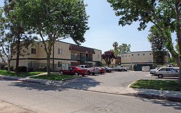 Pine Tree Apartments in San Jacinto, CA - Building Photo - Building Photo