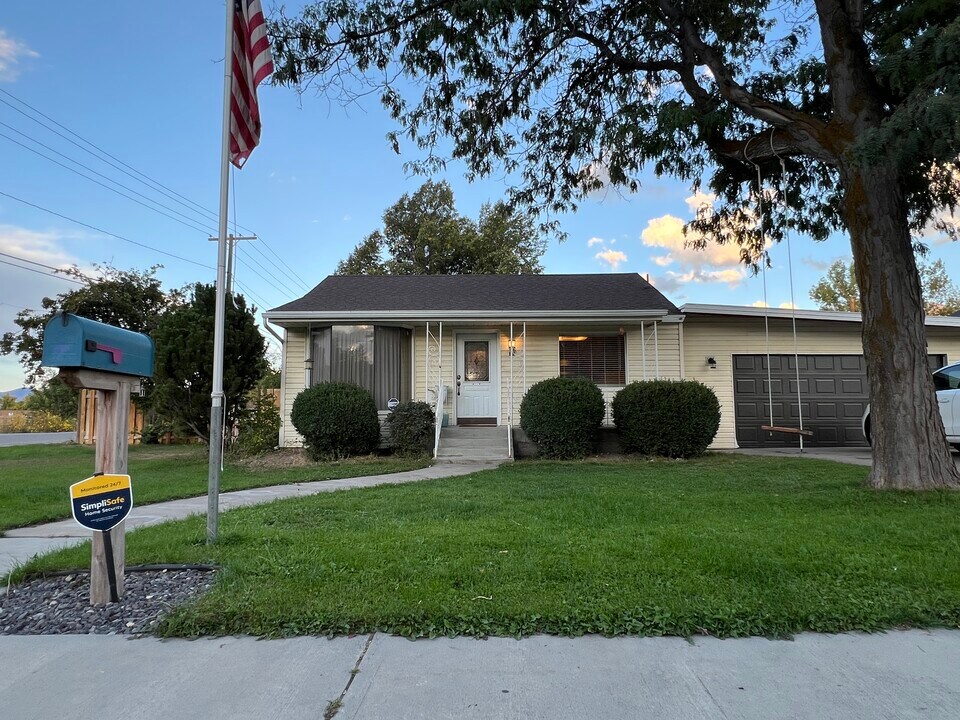 390 N 200 E in Payson, UT - Building Photo