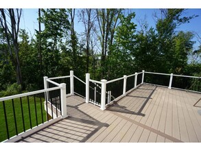 5019 Merrimac Lane North in Minneapolis, MN - Building Photo - Building Photo
