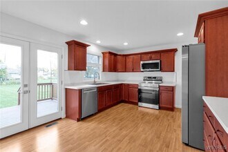 940 Reserve Rd in Buffalo, NY - Foto de edificio - Building Photo