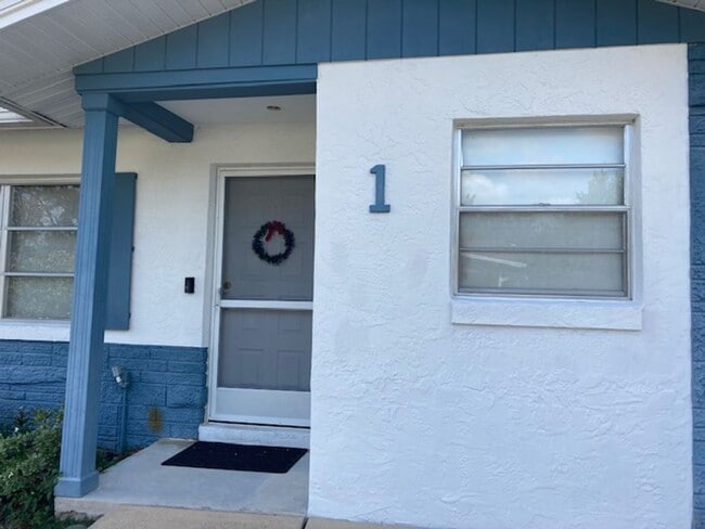 1 Scully Ct in Beverly Hills, FL - Building Photo - Building Photo