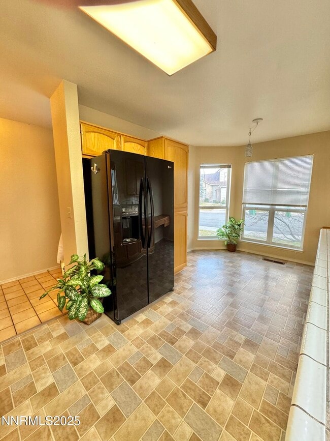 923 Edgecliff Dr in Reno, NV - Building Photo - Building Photo