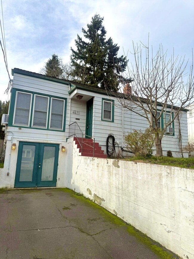 property at 6531 Division Ave NW