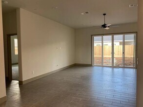 2467 Valverde Dr in Merced, CA - Building Photo - Building Photo