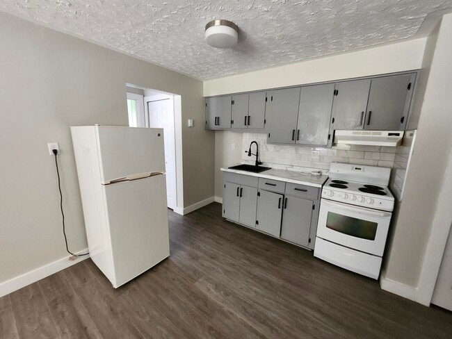 property at 33 Dobbin St