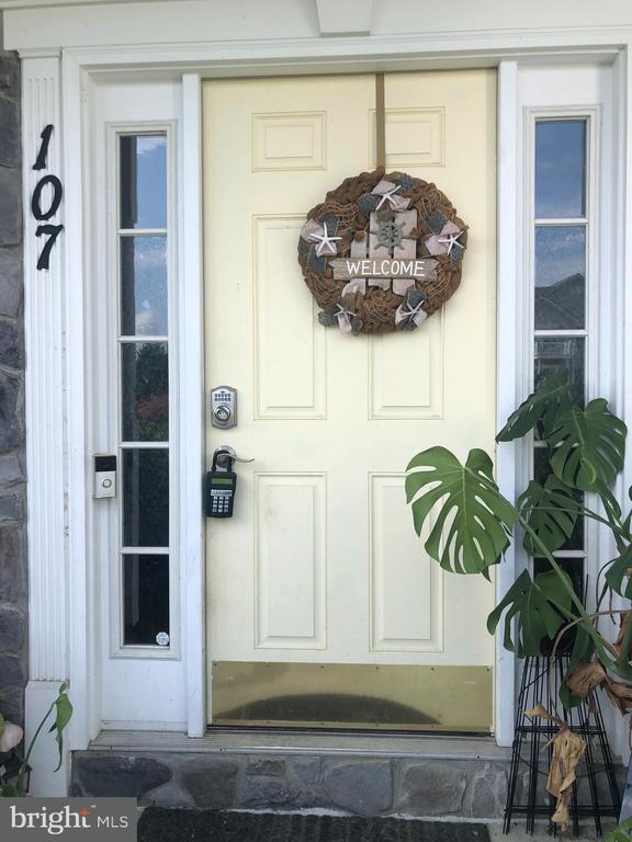 107 Wheat Field Terrace in Harpers Ferry, WV - Building Photo - Building Photo