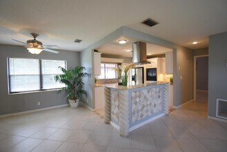 9733 Saddlebrook Dr in Boca Raton, FL - Building Photo - Building Photo