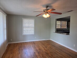 1265 Donald St in Jacksonville, FL - Building Photo - Building Photo