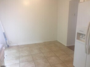 15 Cambridge Townhouse Dr in Egg Harbor Township, NJ - Building Photo - Building Photo