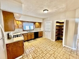 46 Washington Ave in Winthrop, MA - Building Photo