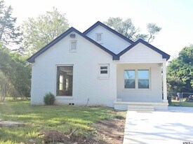 1403 W 2nd St in Tyler, TX - Building Photo