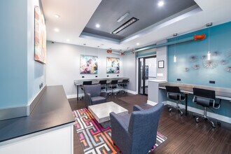 515 W. Briar in Chicago, IL - Foto de edificio - Interior Photo