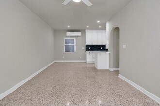 17 S Ocean Blvd in Lake Worth Beach, FL - Building Photo - Building Photo